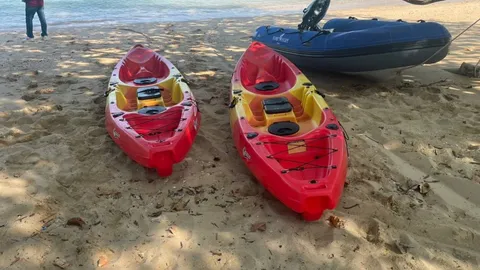 ตร.เมืองภูเก็ตออกหา 2 นทท. เช่าเรือคายัคพายเที่ยวเกาะมะพร้าวแล้วหายไป 2 วัน