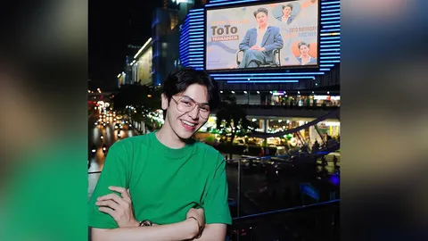 เปิดมูลค่าของขวัญ โตโต้ ธนเดช พระเอกหมอลำเงินล้าน ที่แฟนคลับเปย์หนักให้ 7 หลัก