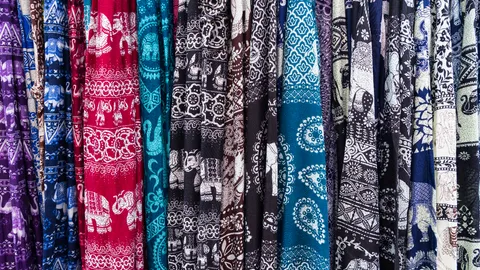 "กางเกงช้าง" คืออะไร รู้จักกางเกงช้างแฟชั่นยอดฮิต ไอดอลชื่อดังยังใส่