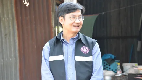 "จักษ์" ลั่น ไม่ย้ายพรรค ขอเดินหน้าสวมเสื้อ ปชป.ลงเลือกตั้ง "พิษณุโลก"