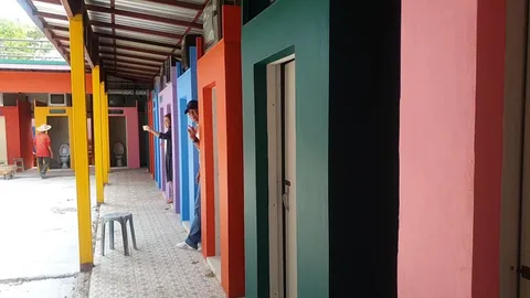 แปลกใหม่ไม่เหมือนใคร ห้องน้ำ 7 สี ตามวันเกิด พร้อมห้องพิเศษสำหรับเพศที่ 3