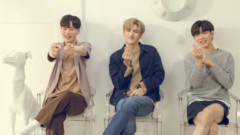 "บีเวอร์ พรรษพล" ใส่อินเนอร์คนคลั่งรัก ส่งซิงเกิล "ปีนไม่ไหว" เผยอาการของคนมีใจ