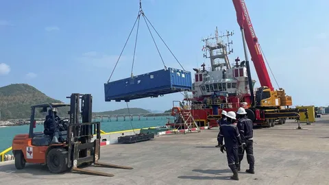 สั่งกองทัพรับผิดชอบ กู้เรือบรรทุกน้ำมันดิบ เกิดเหตุในทะเลสัตหีบ ลูกอุดลมบึม ตาย 1 ศพ