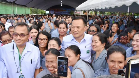 "อนุทิน" ยก "อสม." เป็นอาวุธลับพาระบบ สธ.ไทย ผงาดระดับโลก