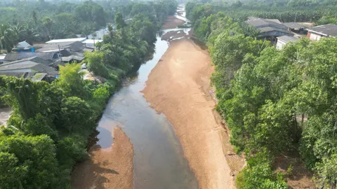 พังงาภัยแล้งเริ่มรุนแรง เขื่อน-ลำน้ำเริ่มแห้ง ผู้ว่าฯ สั่งสำรวจแหล่งน้ำสำรอง