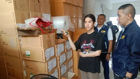 จับ “นารา เครปกะเทย” หลอกขาย “กล่องสุ่ม” (คลิป)