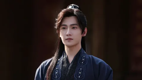 ประวัติ "หยาง หยาง" ซุป'ตาร์ขวัญใจชาวจีน ประกบคู่ "จ้าวลู่ซือ" ดันซีรีส์ฮิต