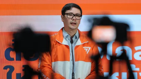 "โรม" กังขา "ส.ว.ทรงเอ" กล่าวโทษ ตร.-"บิ๊กตู่" ไม่ลงปาร์ตี้ลิสต์ ขัดหลักการ