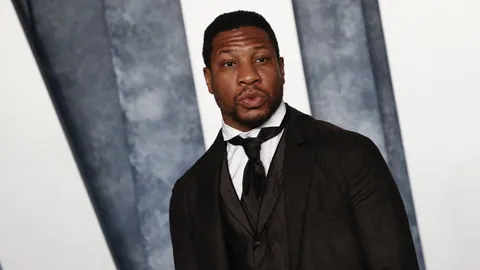 โจนาธาน เมเจอร์ส นักแสดงชื่อดัง โดนตั้งข้อหาทำร้ายร่างกายหญิงสาว