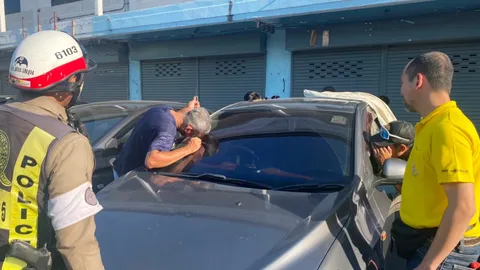 ช่วยเหลือทัน เด็กวัย 4 เดือนติดในรถคนเดียว หลังแม่จอดแวะซื้อของ