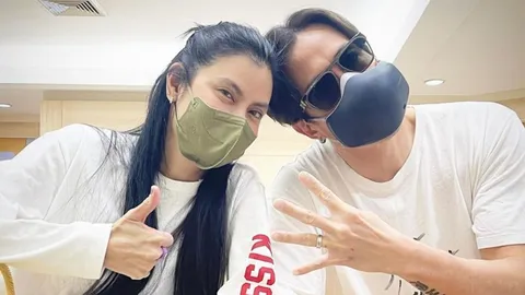 ตอกย้ำกระแสข่าวลือเลิกเงียบ! หลัง "ปิ่น-เก็จมณี" กลับมาใช้นามสกุลตัวเอง