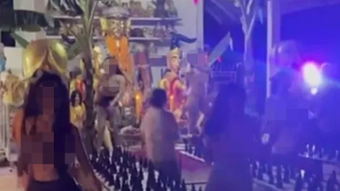 แดนซ์สยิว ฮือฮาโคโยตี้เต้นสะบัด แก้บน "พ่องั่ง" สำนักฯดัง กำแพงเพชร (คลิป)