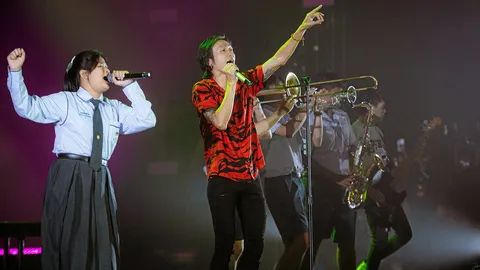 “ตูน บอดี้สแลม” ชวนเยาวชนคนดนตรี ระเบิดความมันส์ BODYSLAM “พูดในใจ”