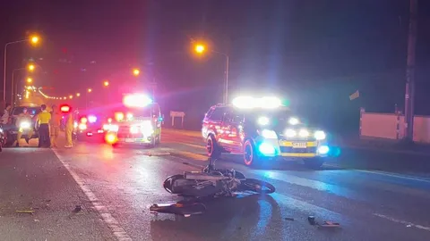 เก๋งมรณะ ชนแล้วหนี จยย.เคราะห์ร้ายถูกเสยท้าย ล้มหัวฟาดดับสยอง