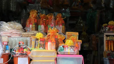 ถวายสังฆทานอย่างไรให้ได้บุญ เปิดขั้นตอน พร้อมบทสวดถวายสังฆทาน