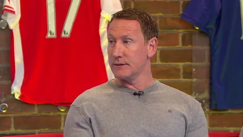 "พาร์เลอร์" ชี้ชัด มีแค่ "2 แข้งลิเวอร์พูล" ดีพอเล่นให้ "อาร์เซนอล" ชุดปัจจุบัน