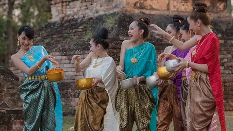 สงกรานต์ 2566 : "ปักหมุด" เที่ยวไหนดี?