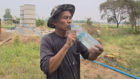 จนท.เร่งตรวจน้ำบาดาลซ่าแบบโซดา หลังชาวบ้านสุโขทัยเจาะพบ ลั่นยังไม่กล้ากิน
