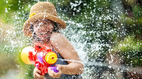 รองพื้น กันน้ำ กันเหงื่อ ไม่ติดแมส รับสงกรานต์ 2566 ราคาหลักร้อย