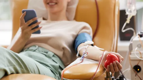 ที่มาผ้ายันต์พระนารายณ์ฯ สภากาชาดไทย ชวนคนบริจาคเลือดช่วงสงกรานต์ 2566