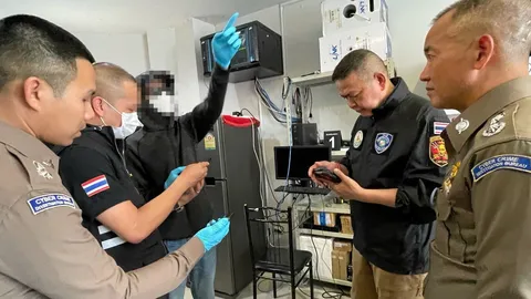 จสท.มือแฮ็กมอบตัวไซเบอร์ ปฏิเสธดูด 55 ล้านชื่อ อ้างซื้อเว็บมืด 8,000 ไม่ตั้งใจแค่อยากโชว์ (คลิป)