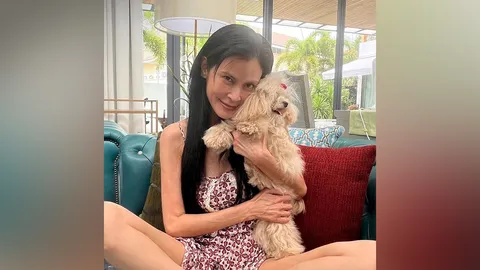 ปิ่น เก็จมณี แจกรอยยิ้มสดใสในวันสงกรานต์ คนเป็นห่วงดูซูบผอมลงมาก