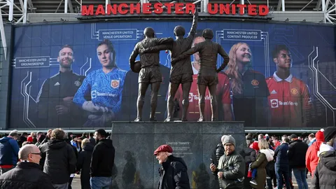 ใครว่าหมดลุ้น "นายทุนม้ามืด" แจงยังเป็นผู้ท้าชิงซื้อทีม "แมนยูฯ" แม้ถอนตัวยื่นรอบ 3