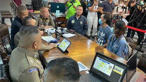 รวบสองผัวเมีย บัญชีม้า ลวงหมอโอน 101 ล้าน นักธุรกิจโซลาร์เซลล์อีก 42 ล้าน