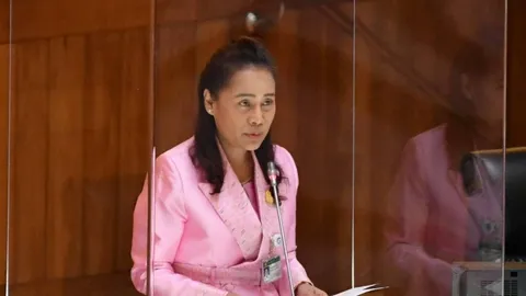 สั่งจำหน่ายคดี อดีต รมช.ศึกษา “กนกวรรณ” เหตุศาลสั่งพ้นจากตำแหน่งแล้ว