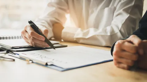 ใคร? อาจารย์ที่ปรึกษา