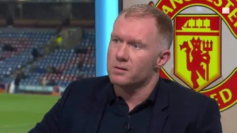 อย่านึกว่าจะรอด "สโคลส์" ชี้เป้า "อีกแข้งแมนยูฯ" ที่สมควรโดนเฉ่ง เกมแพ้เซบีญา