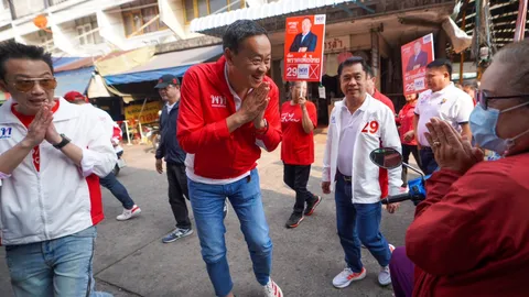 เลือกตั้ง2566 : เขินหนักมาก หลังพ่อค้าหนองคาย พากันเรียก “นายกฯเศรษฐา”