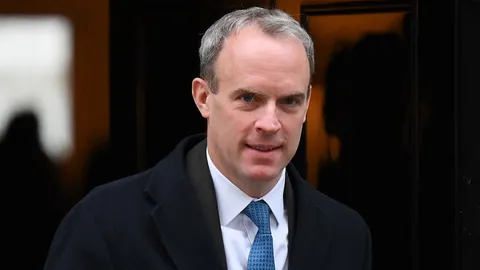 รองนายกฯ อังกฤษลาออก เซ่นผลสอบสวนกรณีกลั่นแกล้งเพื่อนร่วมงาน