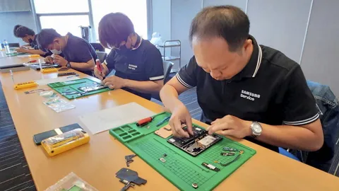 "ซัมซุง" ให้แบบไม่มีกั๊ก ส่งต่อเทคนิคซ่อมมือถือ ผ่านกรมพัฒนาฝีมือแรงงาน