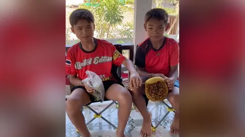 เมื่อลูกค้าอยากกิน "น้ำผึ้งมะนาว" แต่ร้านแจ้งว่าของหมด เลยอาสาหาวัตถุดิบมาให้ (คลิป)