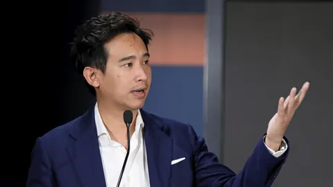 เลือกตั้ง 66 “พิธา” แจงปมงานศพพ่อ ถูกหาว่ากุเรื่อง “ศรีสุวรรณ” ร้อง กกต. พรุ่งนี้