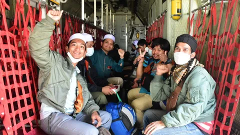 กองทัพอากาศ ร่วม ศอ.บต. ส่งนักศึกษาไทยในซูดาน กลับภูมิลำเนา ปัตตานี