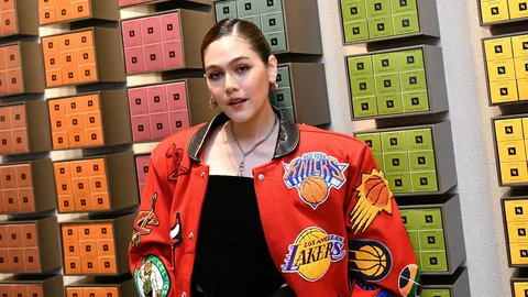 “ชมพู่-อารยา” พยายามทำใจ “สายฟ้า-พายุ” ไปเรียนอังกฤษ ฝึกให้เป็นลูกผู้ชาย