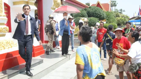 ทนายกองทัพธรรมแจ้งจับ แม่ค้ายึดที่หน้าวัดพระธาตุพนม รุกธรณีสงฆ์ (คลิป)