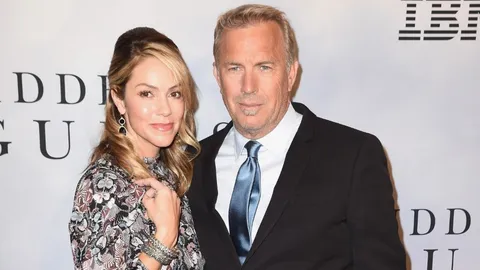 เควิน คอสต์เนอร์ ถูกภรรยาฟ้องหย่า จบชีวิตแต่งงาน 18 ปี