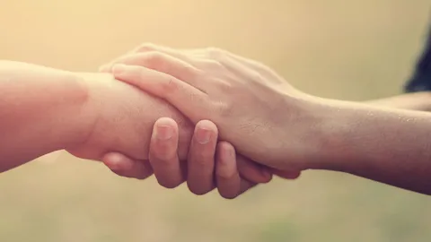 Lend me a helping hand.