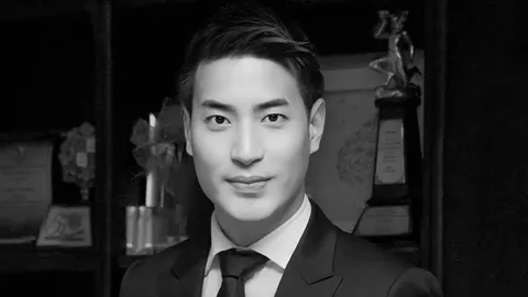 ประวัติ "พี่นัท การ์ตูนคลับ" ธนัท ตันอนุชิตติกุล พิธีกรมากความสามารถ ขวัญใจเด็กยุค 90