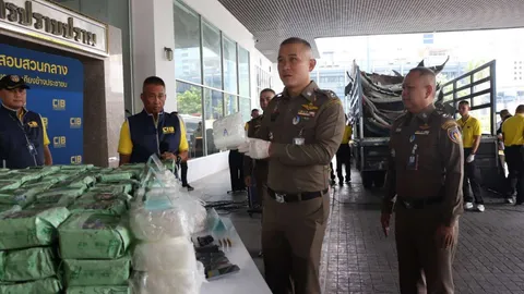 บช.ก. ทลายเครือข่าย "บาก้า" ลอบขนไอซ์ 650 กก. ดัดแปลง 6 ล้อซุกยานรก