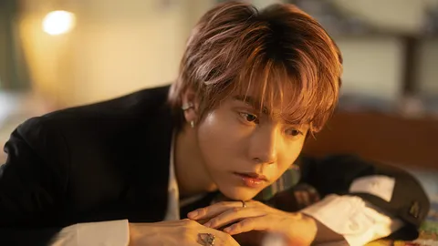 “เต๋า-ทัศนัย” ใส่อินเนอร์ความเป็นตัวเอง! เปิดตัว “กอดด้วยสายตา” ซิงเกิลแรก