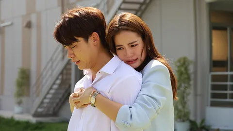 หมาก เสียน้ำตา ดราม่าสุดหน่วง โบว์ กอดปลอบพร้อมอยู่เคียงข้าง ใน "ใต้เงาตะวัน"