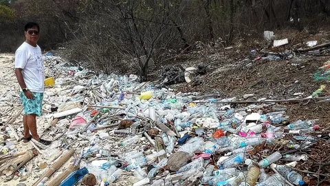 สะเทือนใจ อ.ธรณ์ เผยภาพกองขยะเต็มชายหาด บอกเยอะจนไม่อาจประมาณได้