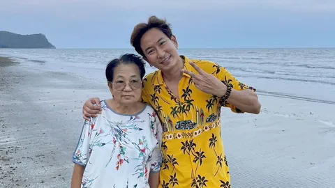 "แพท พาวเวอร์แพท" ย้อนเวลาวัยเด็ก! ยกครอบครัวเที่ยวทะเล