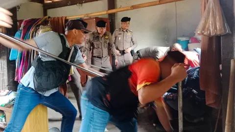 เสพยาจนประสาทหลอน ลูกชายคลุ้มคลั่ง ฆ่าแม่วัยชราป่วยติดเตียง 