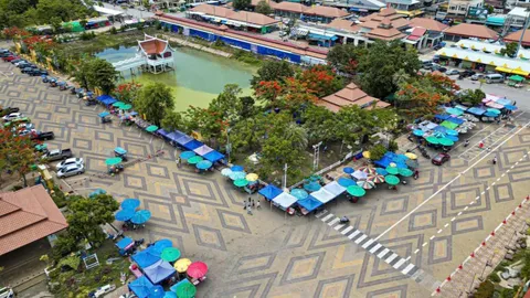 "วัดพระธาตุพนมฯ" ขีดเส้นตาย จัดระเบียบพ่อค้าแม่ค้า ขู่แหกกฎปิด 1 เดือน