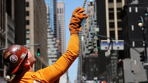 แผ่นดินทรุดหนัก มหานครนิวยอร์กเจอปัญหารับน้ำหนักตึกสูง และวิตกโลกร้อนทำน้ำท่วม